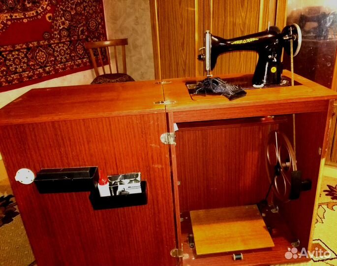 Швейная машинка