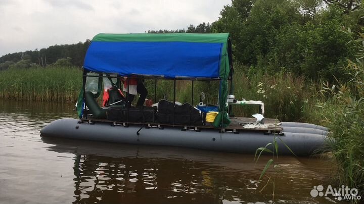 Тримаран, катамаран, плот, хаусбот