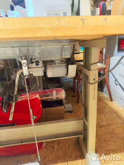 Промышленная швейная машинка juki