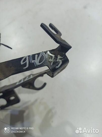 Кронштейн(крепление) тормозного шланга передний пр