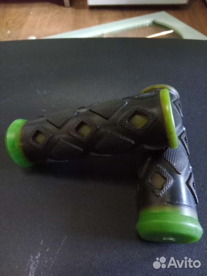 Ручки на руль, грипсы