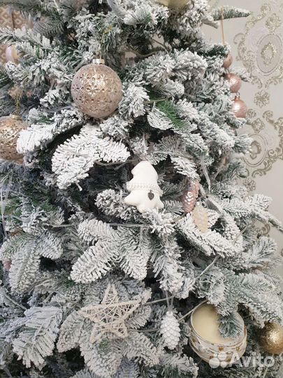 Ель искуственная заснеженная литая 210