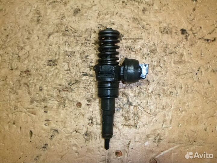 Форсунка топливная Volkswagen transporter T5 2003