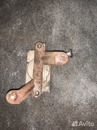 Актуатор лючка бензобака nissan maxima a32