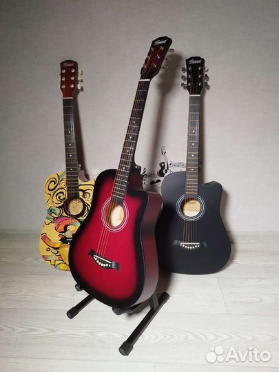 Акустическая гитара