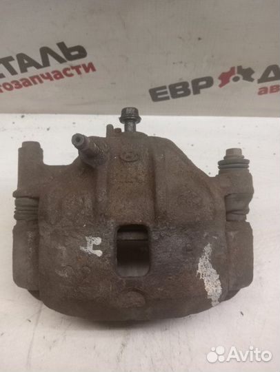 Суппорт тормозной передний правый Hyundai Accent