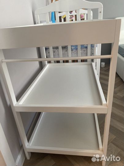 Пеленальный столик