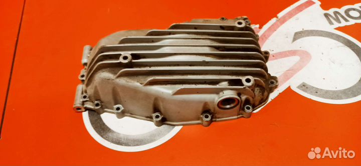 Поддон Bmw F800