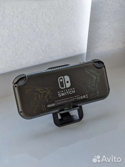 Nintendo Switch Lite / Dialga palkia