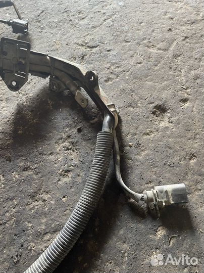 Провод стартера и генератора Audi A8 3.2 FSI