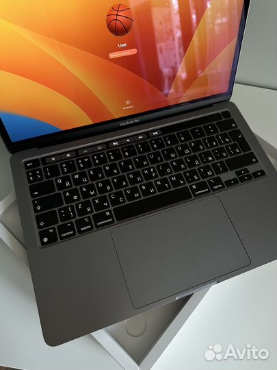 Apple MacBook Pro 13 M1