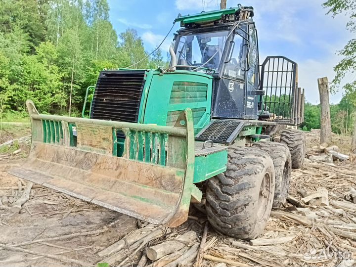 Форвардер Амкадор 2682-01