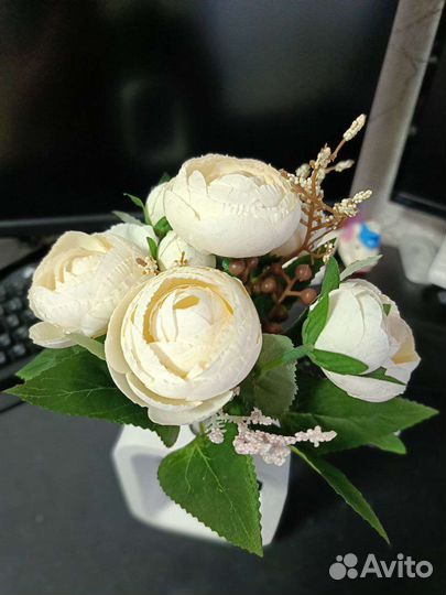 Вазы с цветочками