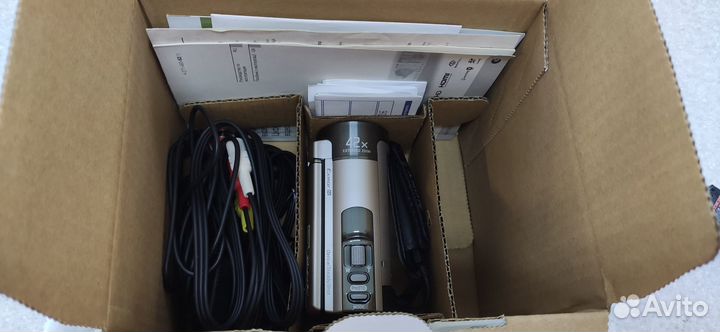 Продается видеокамера Sony HDR-CX130E