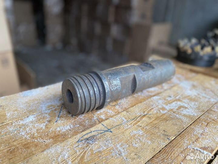 Переходники на пневмоударник П-130