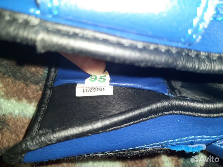 Боксерские перчатки 10 oz Demix