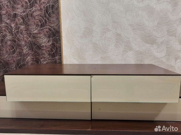 Тумба под телевизор