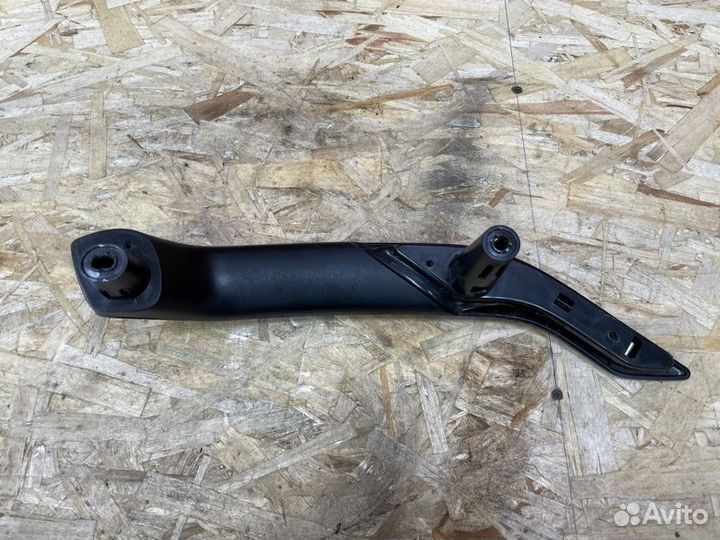 Внутренняя ручка двери передняя правая LADA X-Ray