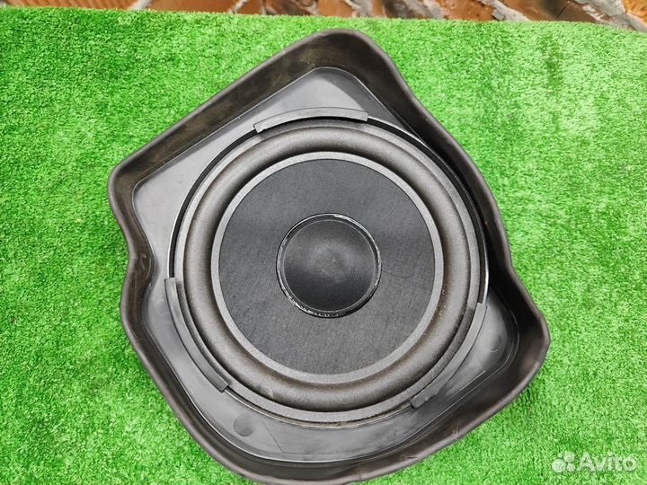 Динамик Volkswagen Touareg 7L