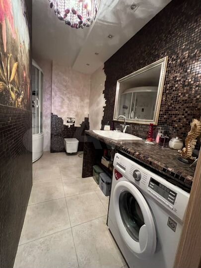 2-к. квартира, 64 м², 4/10 эт.