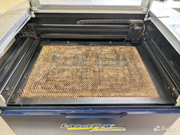 GCC LaserPro C180-30V лазерный гравёр