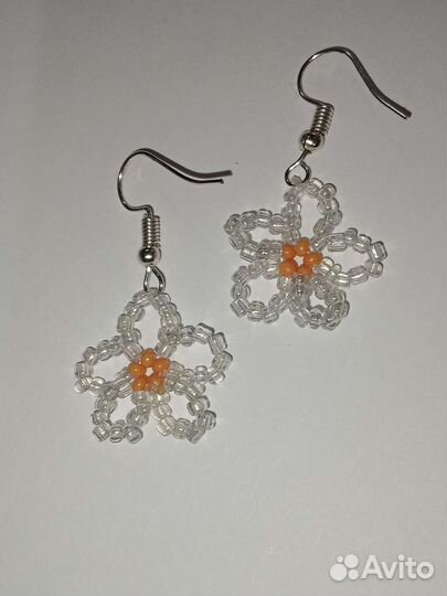 Украшения из бисера ручной работы