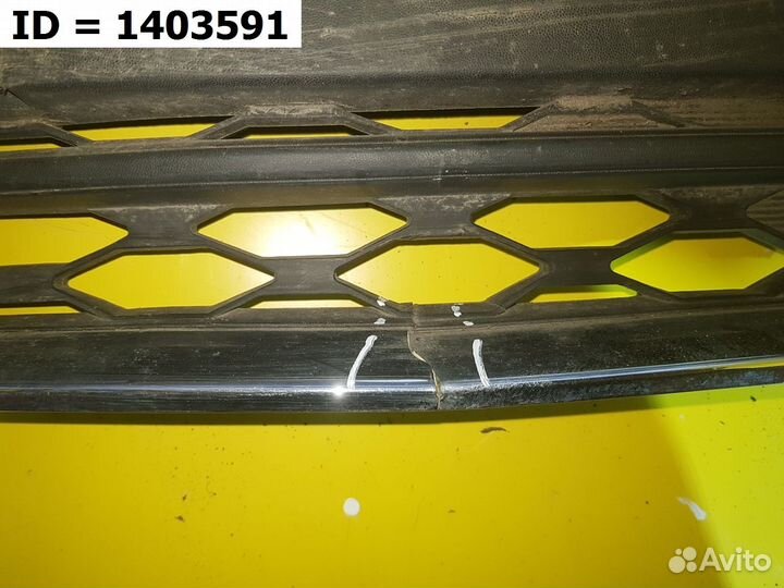 Решетка радиатора Hyundai Solaris