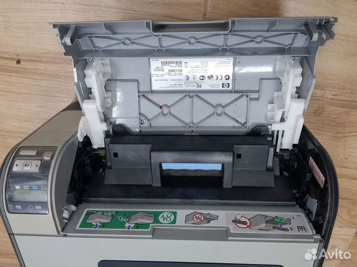 Мфу лазерный hp CP 1515n черно-белый б/у