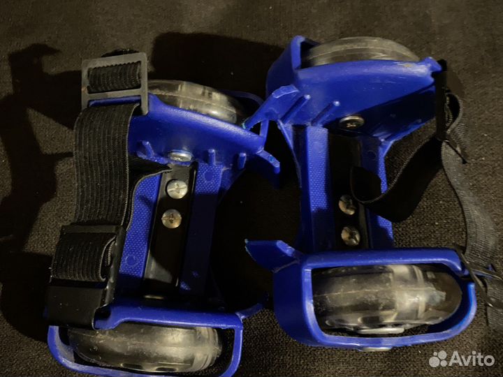 Ролики на пятку,светящиеся