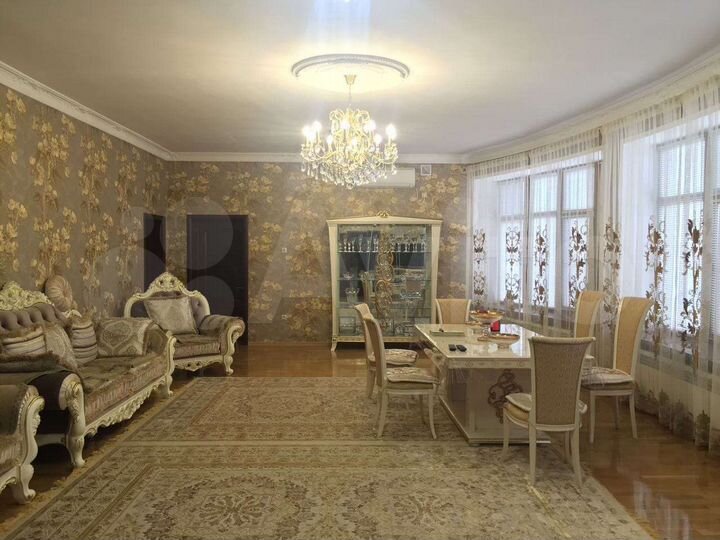 Дом 186,9 м² на участке 3 сот.