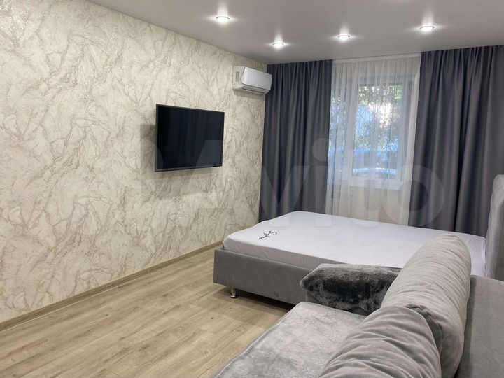 2-к. квартира, 56 м², 1/9 эт.