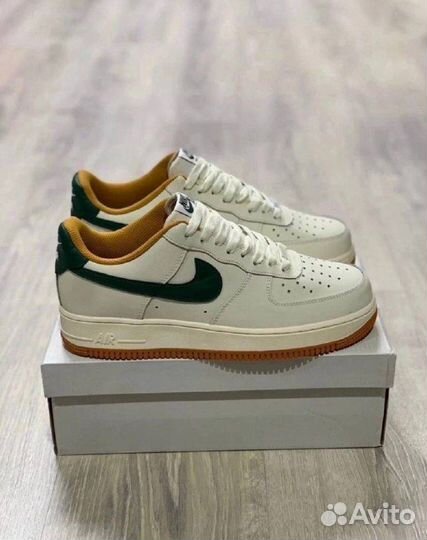 Кроссовки Nike Air Force 1 luxe