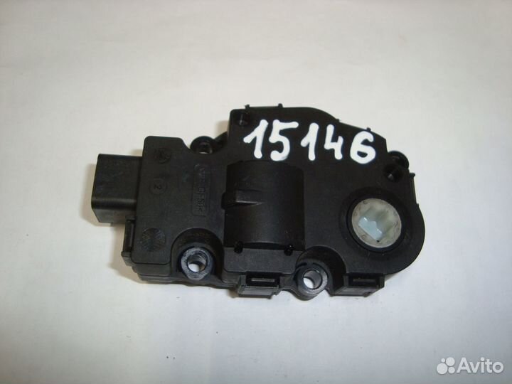 Моторчик заслонки печки W164 M642 A1669060008