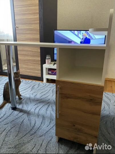 Маникюрный стол складной