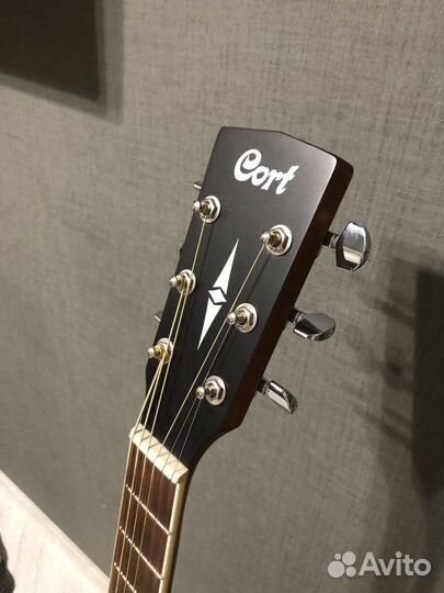 Акустическая гитара Cort