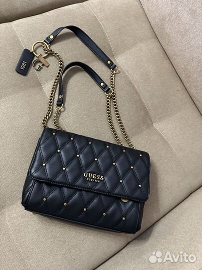 Сумка кроссбоди Guess