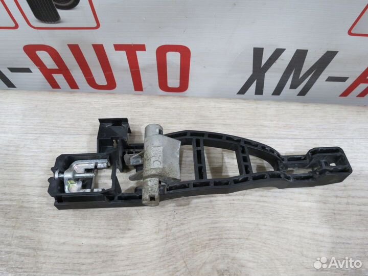 Кронштейн ручки задний левый Ford Mondeo