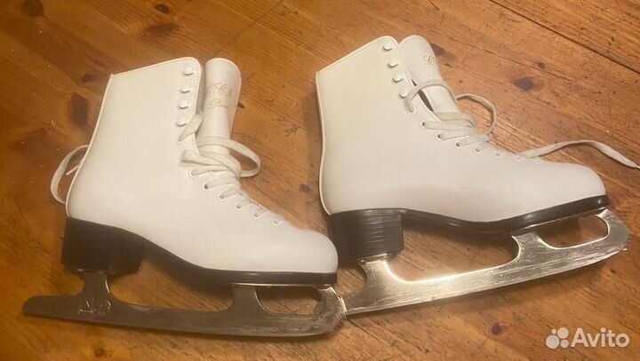 Коньки фигурные CCM Pirouette 38р