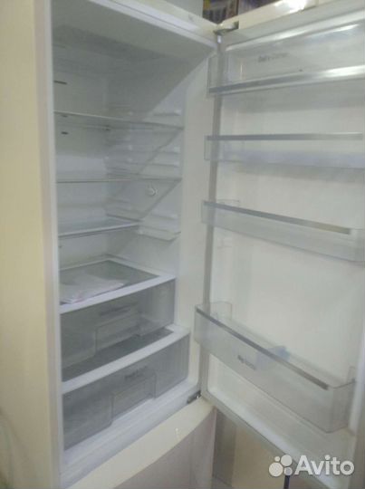 Холодильник LG