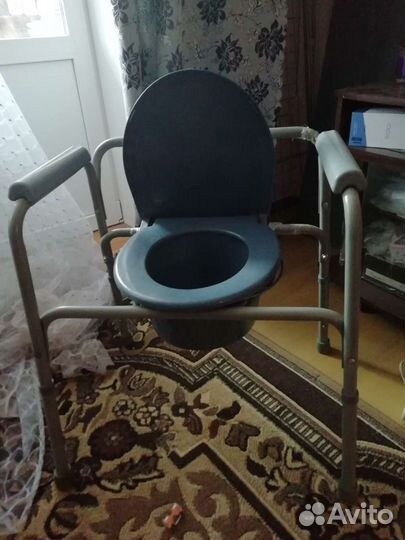Туалетный стул
