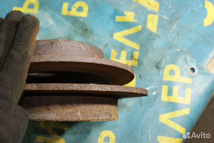 Задний тормозной диск Nissan Almera n16