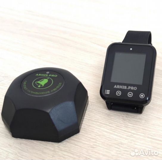 Кнопка вызова персонала, официанта Бургер и часы