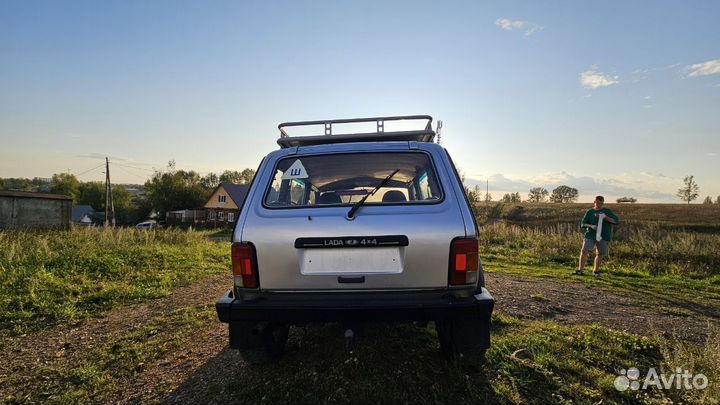 LADA 4x4 (Нива) 1.7 МТ, 2011, 130 000 км