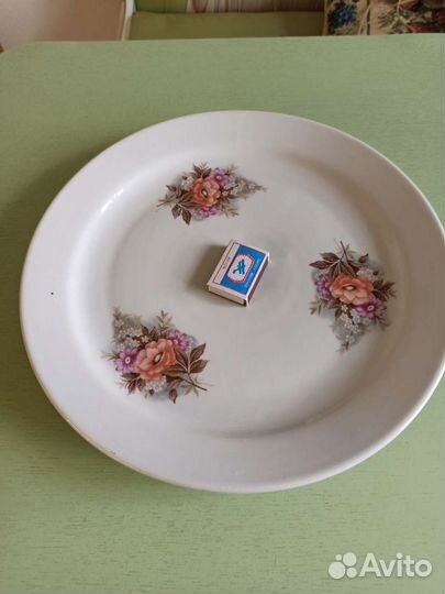 Большая тарелка блюдо