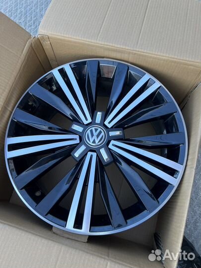 Оригинальные диски Volkswagen R18