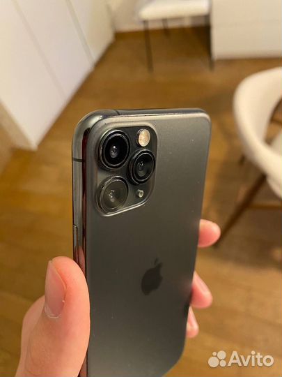 iPhone 11 Pro, 256 ГБ