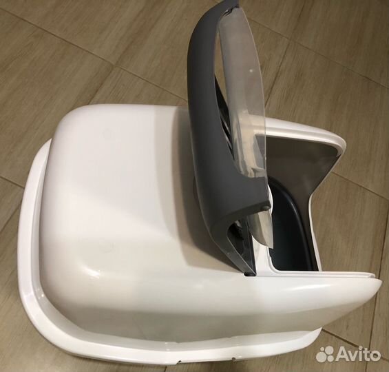 Лоток закрытый с дверцей