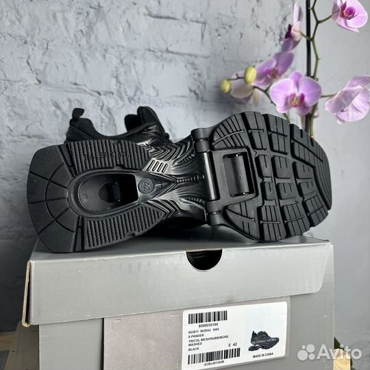 Balenciaga xpander x pander на руках