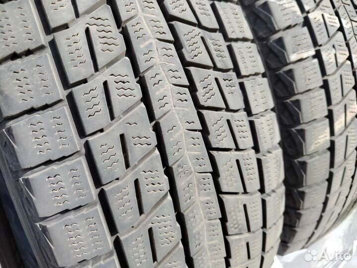 Dunlop Winter Maxx SJ8 215/65 R16 98R