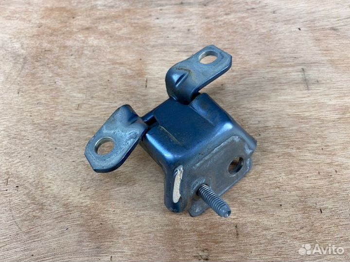 Петли двери задние правые Mazda Mazda6 GJ